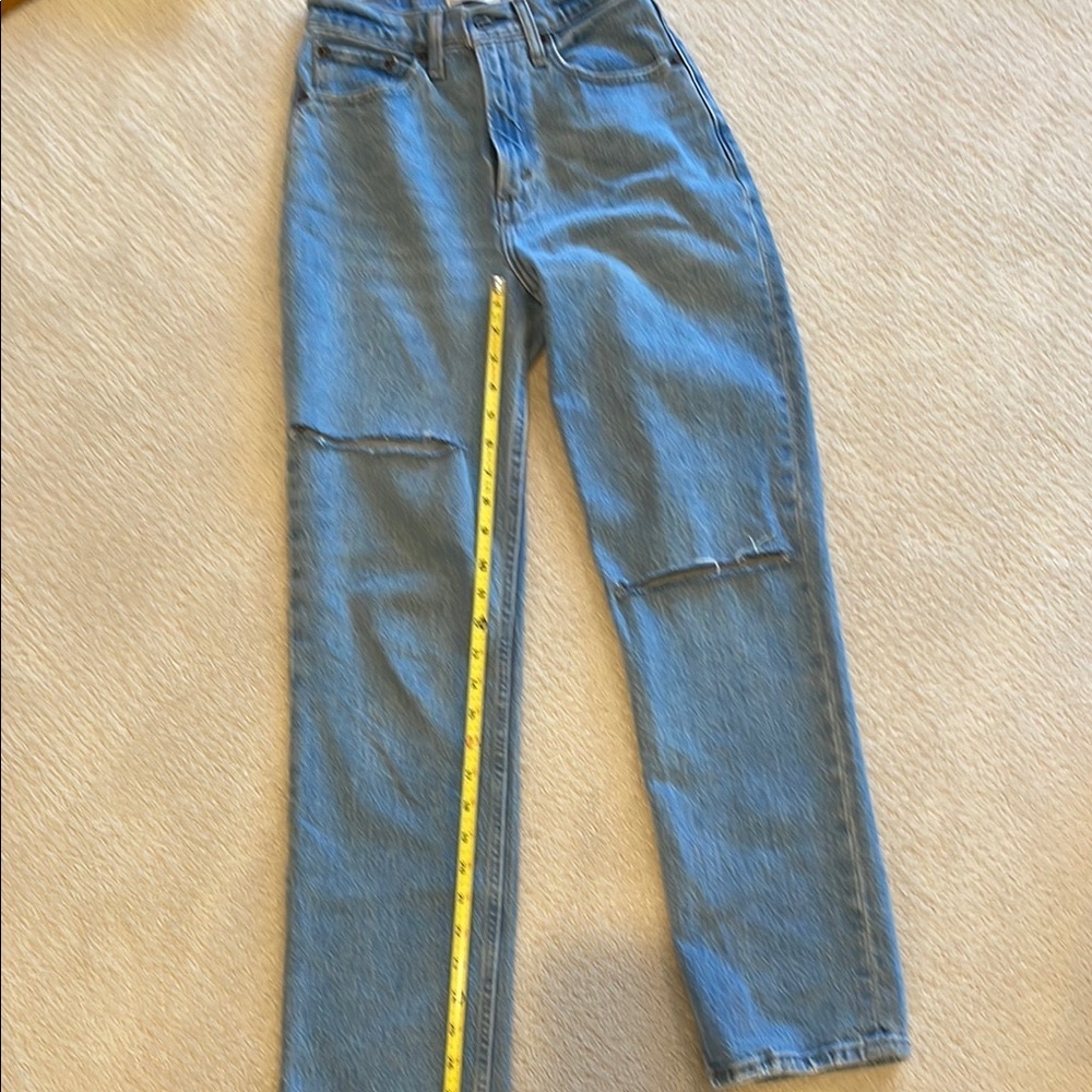 Abercrombie & Fitch Ultra High-Rise Denim